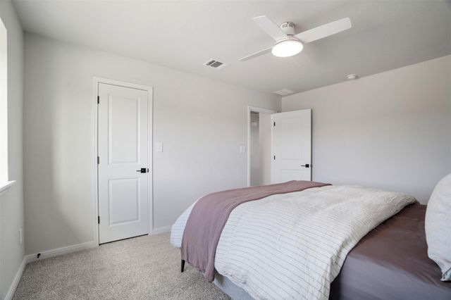 621 Goldenwave WAY, Liberty Hill, TX 78642