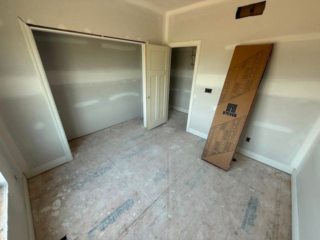 1620 E Midway Ct, Valley Center, KS 67147