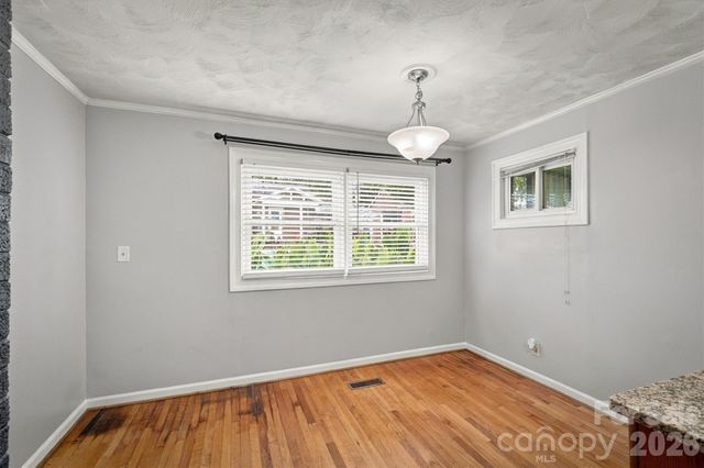 316 Hibriten Drive SW, Lenoir, NC 28645