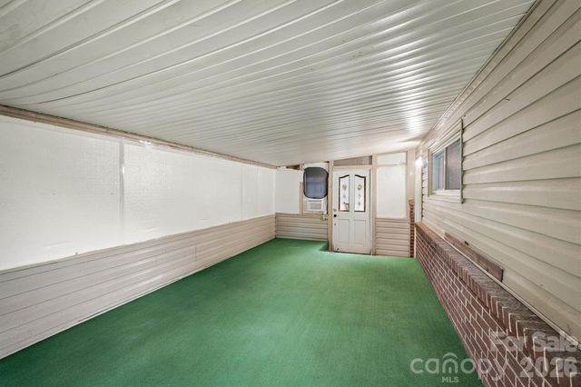 316 Hibriten Drive SW, Lenoir, NC 28645