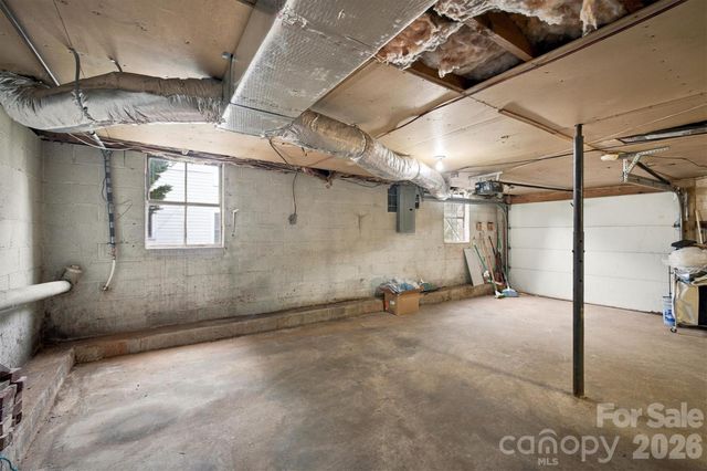 316 Hibriten Drive SW, Lenoir, NC 28645