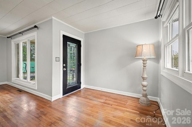 316 Hibriten Drive SW, Lenoir, NC 28645