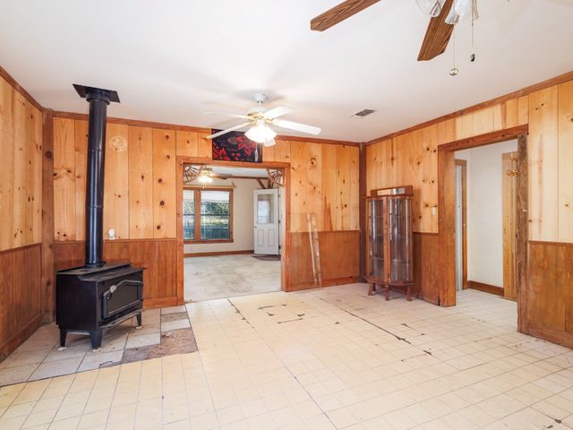 203 Avenue E, Blanket, TX 76432