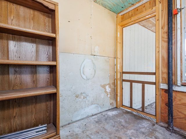 203 Avenue E, Blanket, TX 76432