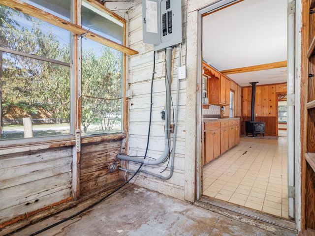 203 Avenue E, Blanket, TX 76432