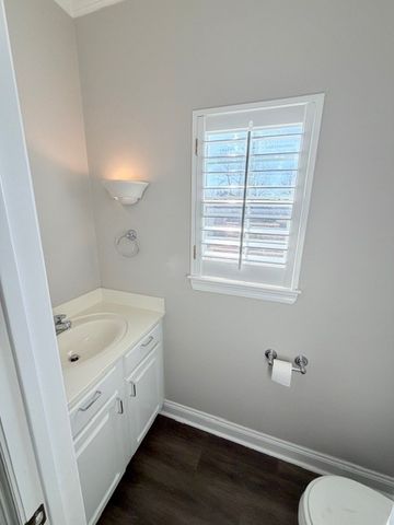 884 N Meadowlands Drive, Fayetteville, AR 72704