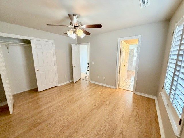 884 N Meadowlands Drive, Fayetteville, AR 72704