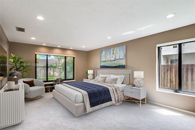 2011 NE 211th Ter, Miami, FL 33179