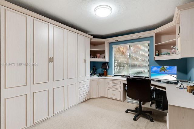 2011 NE 211th Ter, Miami, FL 33179