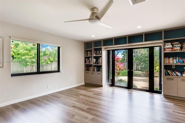 2011 NE 211th Ter, Miami, FL 33179