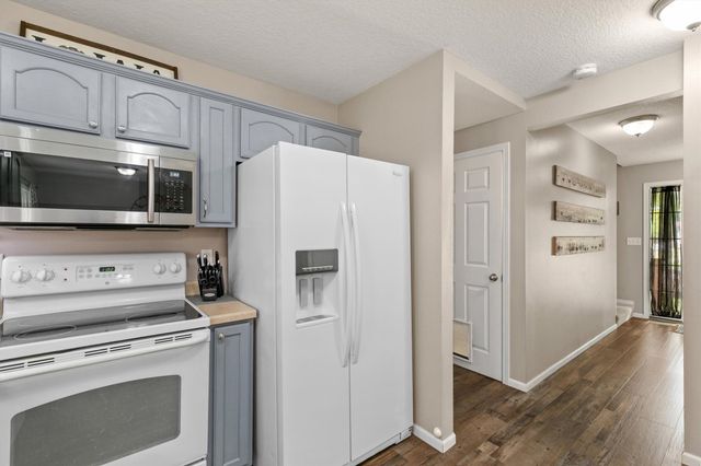 1331 E 18th Street, Norwalk, IA 50211