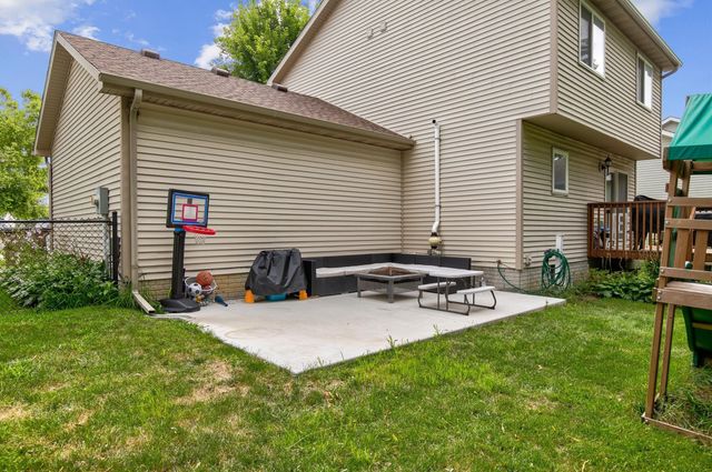 1331 E 18th Street, Norwalk, IA 50211