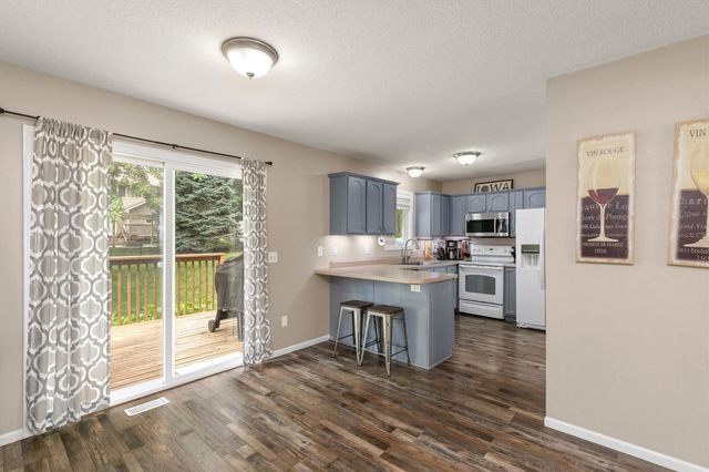 1331 E 18th Street, Norwalk, IA 50211