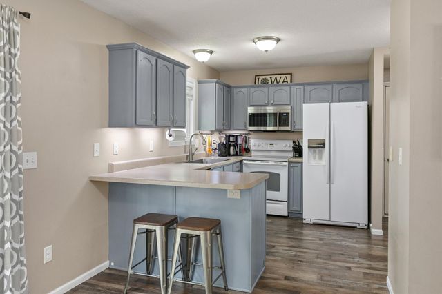 1331 E 18th Street, Norwalk, IA 50211