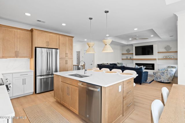 290 E Second Street, Ocean Isle Beach, NC 28469