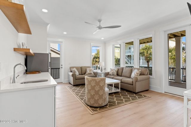 290 E Second Street, Ocean Isle Beach, NC 28469