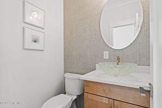 290 E Second Street, Ocean Isle Beach, NC 28469