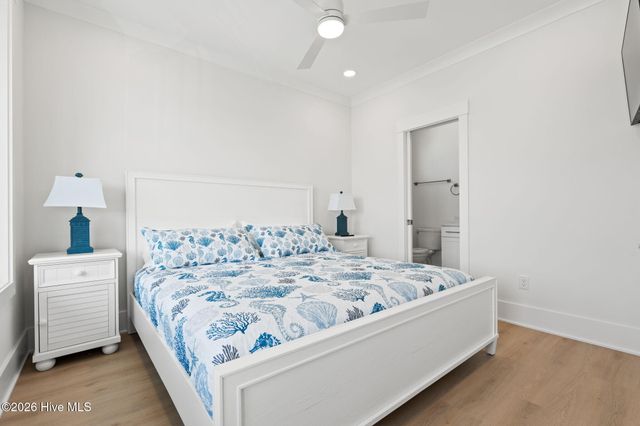 290 E Second Street, Ocean Isle Beach, NC 28469