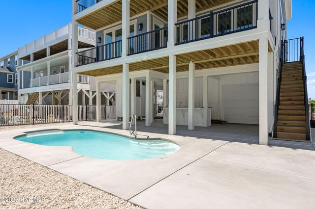 290 E Second Street, Ocean Isle Beach, NC 28469