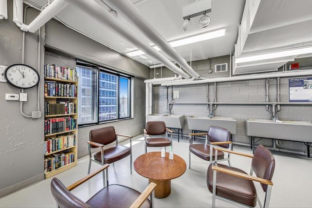 3100 N Lake Shore Drive 1506, Chicago, IL 60657