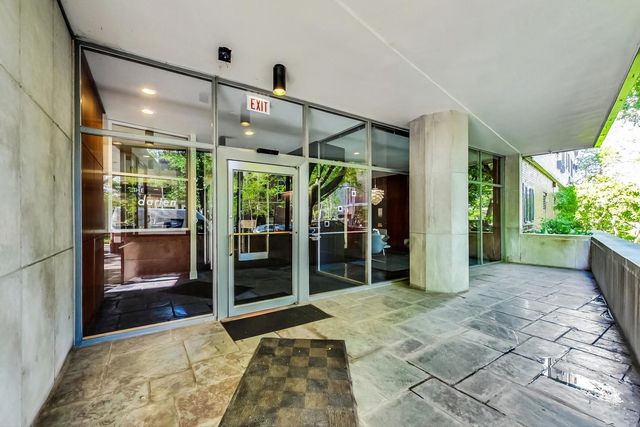 3100 N Lake Shore Drive 1506, Chicago, IL 60657