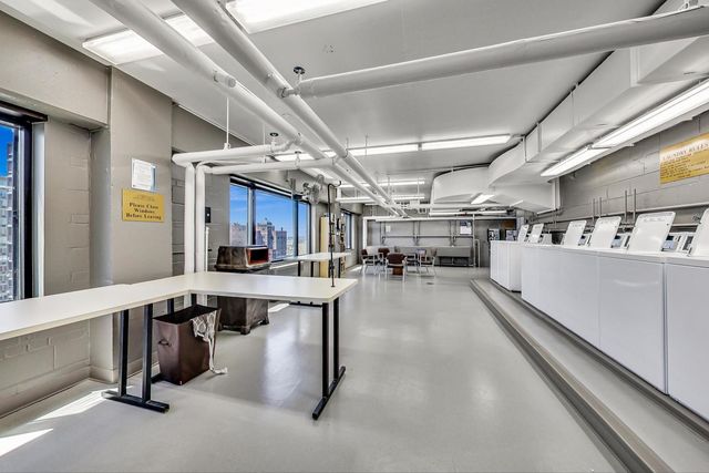 3100 N Lake Shore Drive 1506, Chicago, IL 60657