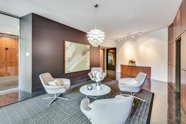 3100 N Lake Shore Drive 1506, Chicago, IL 60657