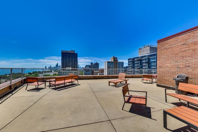 3100 N Lake Shore Drive 1506, Chicago, IL 60657