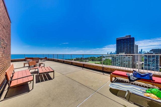 3100 N Lake Shore Drive 1506, Chicago, IL 60657