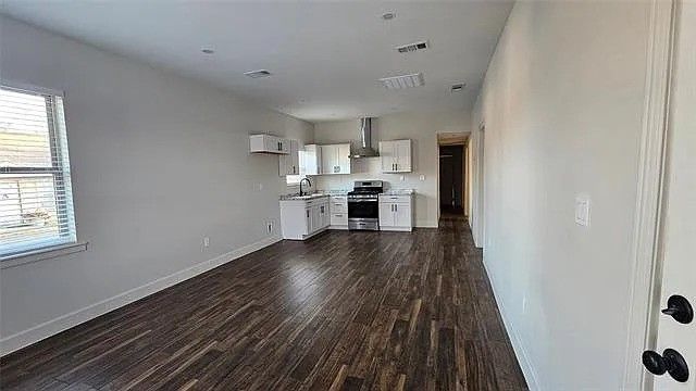 706 N Main Street, Ector, TX 75439