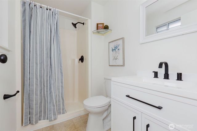 7275 E Harrison Street, Port Orchard, WA 98366