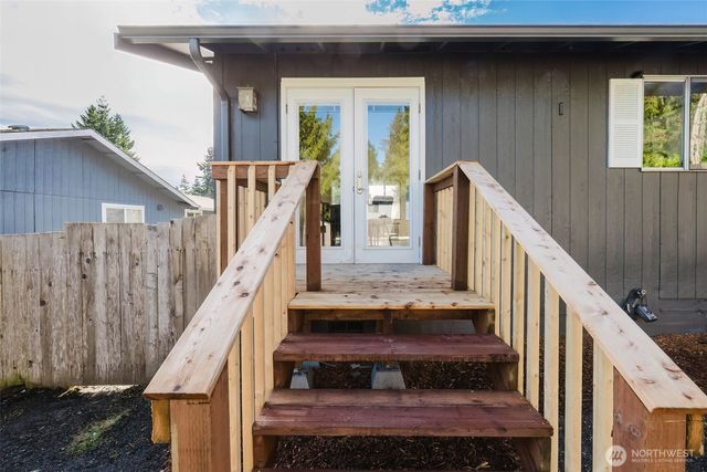 7275 E Harrison Street, Port Orchard, WA 98366