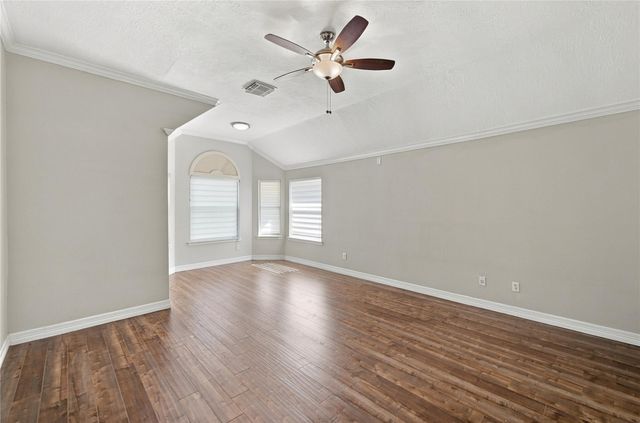 10010 Red Mesa Drive, Houston, TX 77095