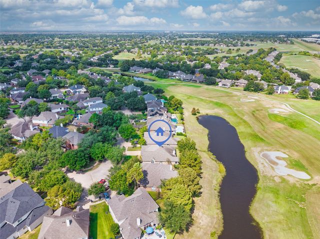 10010 Red Mesa Drive, Houston, TX 77095