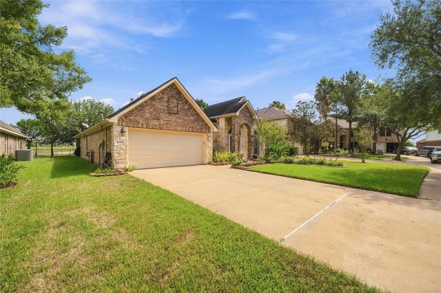 10010 Red Mesa Drive, Houston, TX 77095
