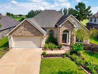 10010 Red Mesa Drive, Houston, TX 77095