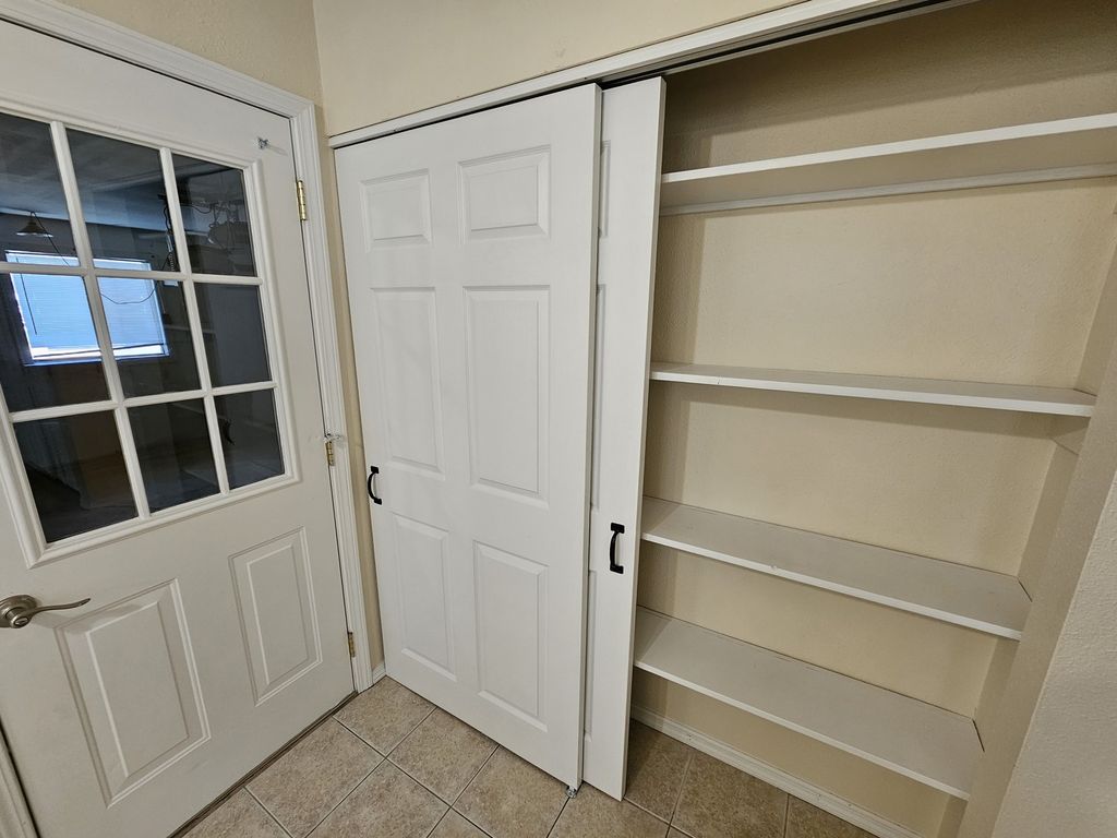 Image 21 of property listing at 57 Cherry Drive, Mt Vernon, IL 62864