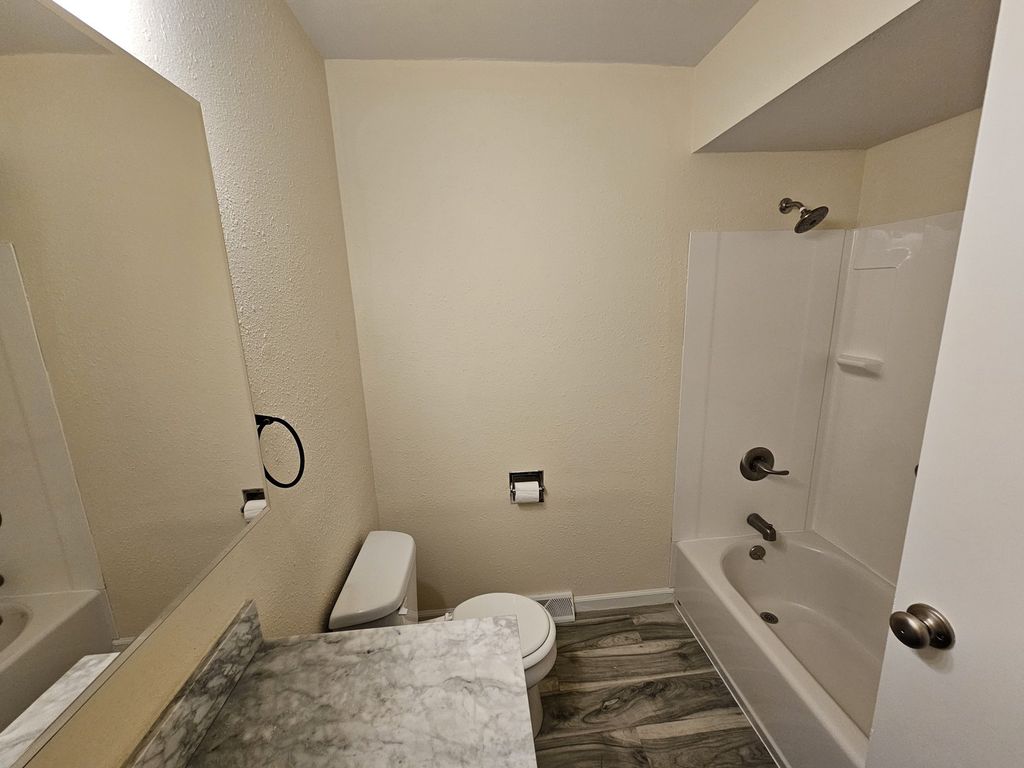 Image 29 of property listing at 57 Cherry Drive, Mt Vernon, IL 62864