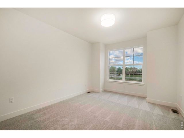 5112 Stonewall St, Loveland, CO 80538