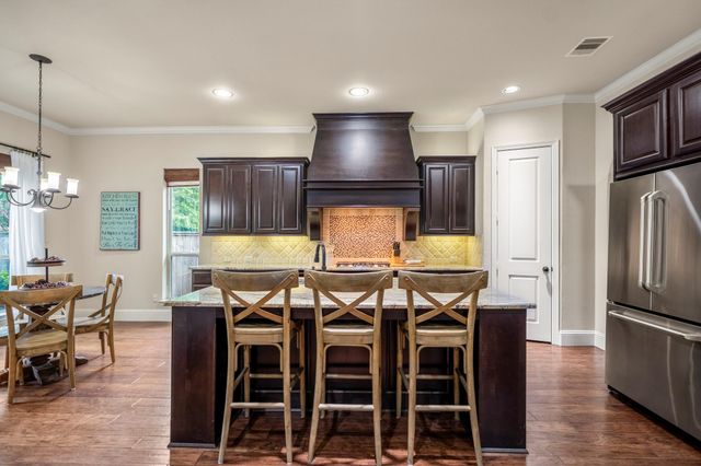 138 Monterrey Bend, Montgomery, TX 77316