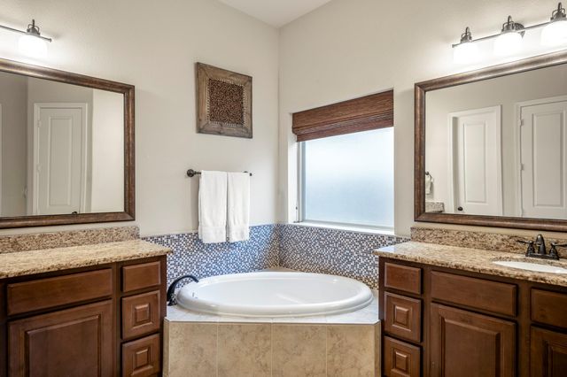 138 Monterrey Bend, Montgomery, TX 77316