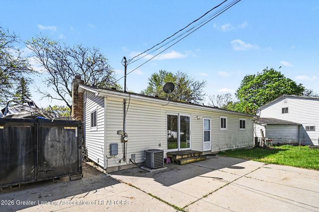 4010 Windward Drive, Lansing, MI 48911