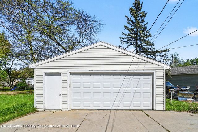 4010 Windward Drive, Lansing, MI 48911