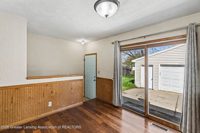 4010 Windward Drive, Lansing, MI 48911