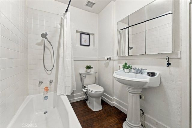 1105 S Hickory, Santa Ana, CA 92701