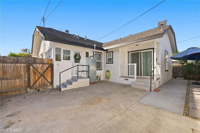 1105 S Hickory, Santa Ana, CA 92701