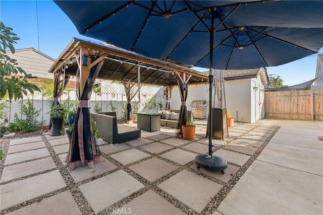 1105 S Hickory, Santa Ana, CA 92701