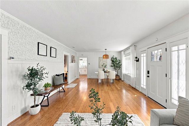 1105 S Hickory, Santa Ana, CA 92701