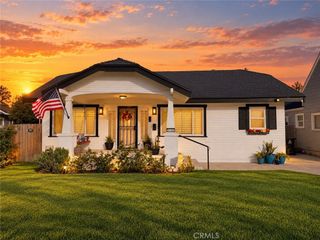 1105 S Hickory, Santa Ana, CA 92701