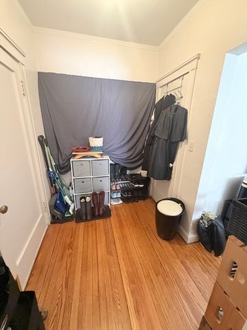 115 Peterborough 24, Boston, MA 02215